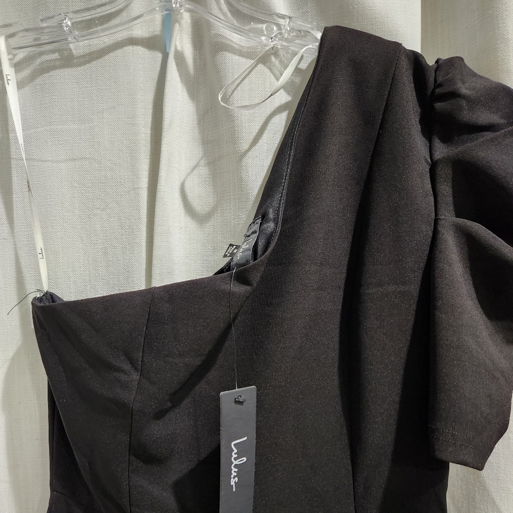 NWT LULUS Stay Gorgeous Black One-Shoulder Puff Sleeve Mini Dress M - Picture 6 of 6